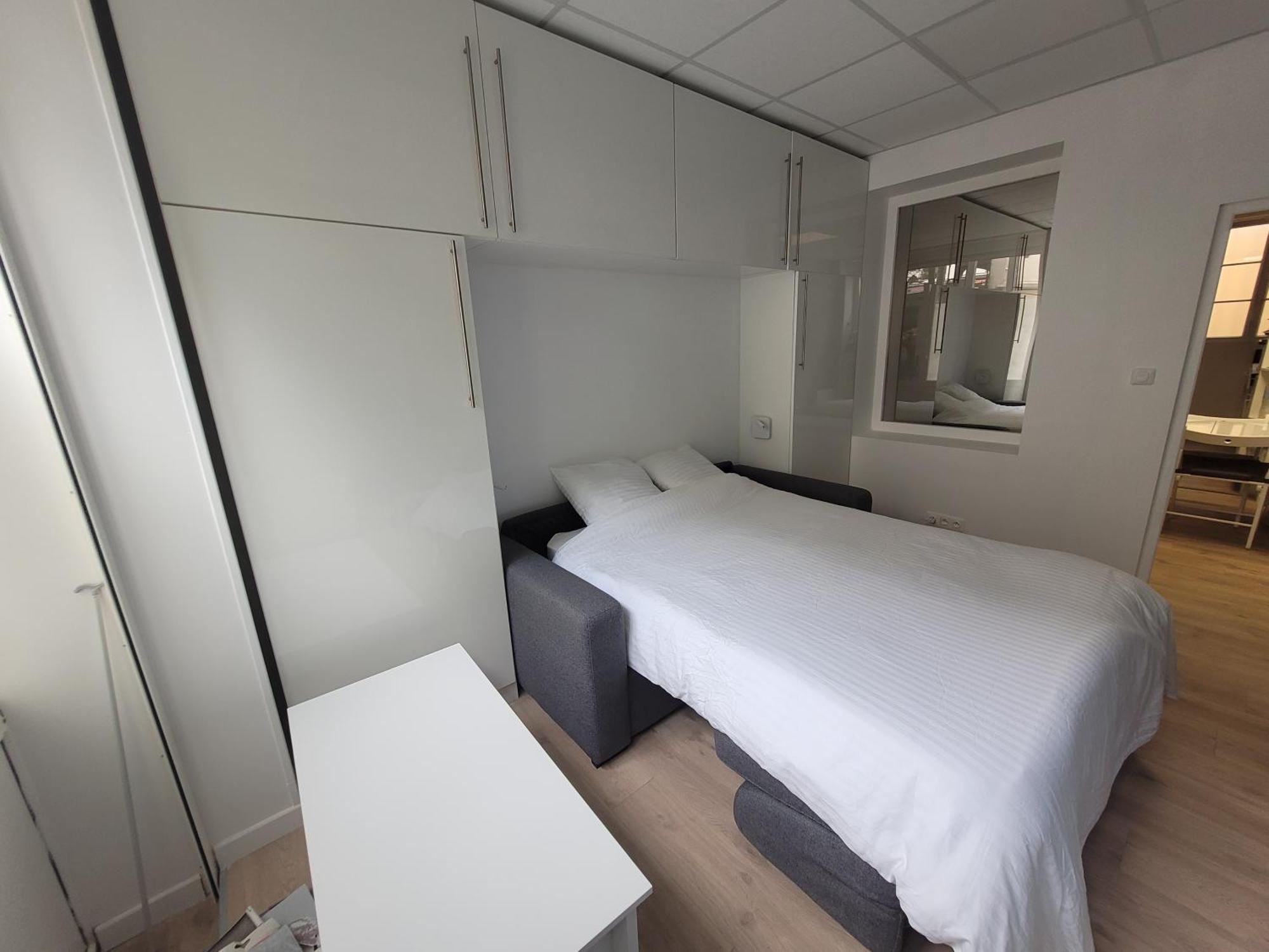 Studio Bien Equipe Au Calme A Montmartre Paříž Exteriér fotografie